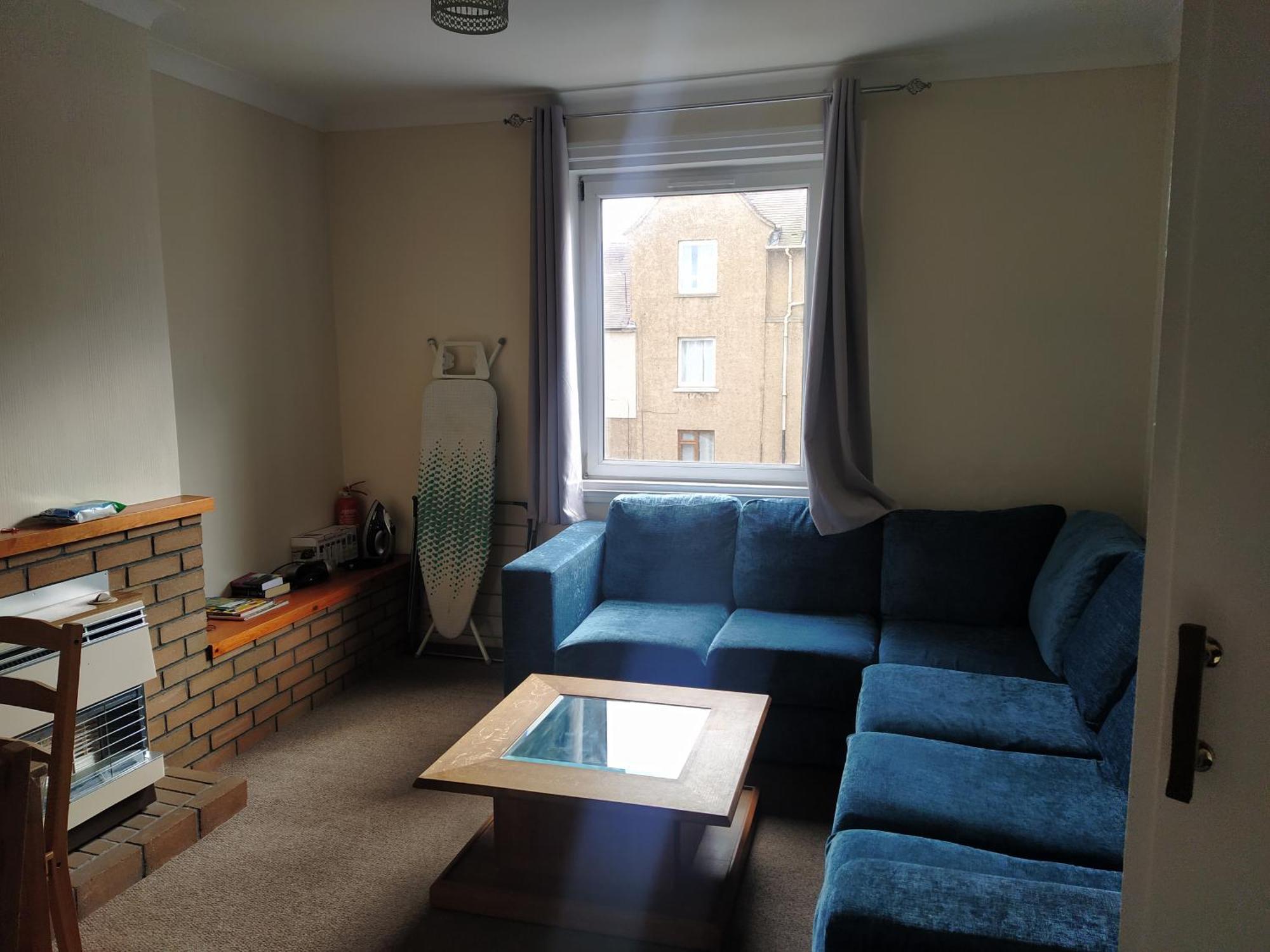 Self Catering 2 Bedroom Flat, Frequent Buses, 1-Minute Walk To Bus Stop, 20 Minutes To City Center Edinburgh Exteriér fotografie